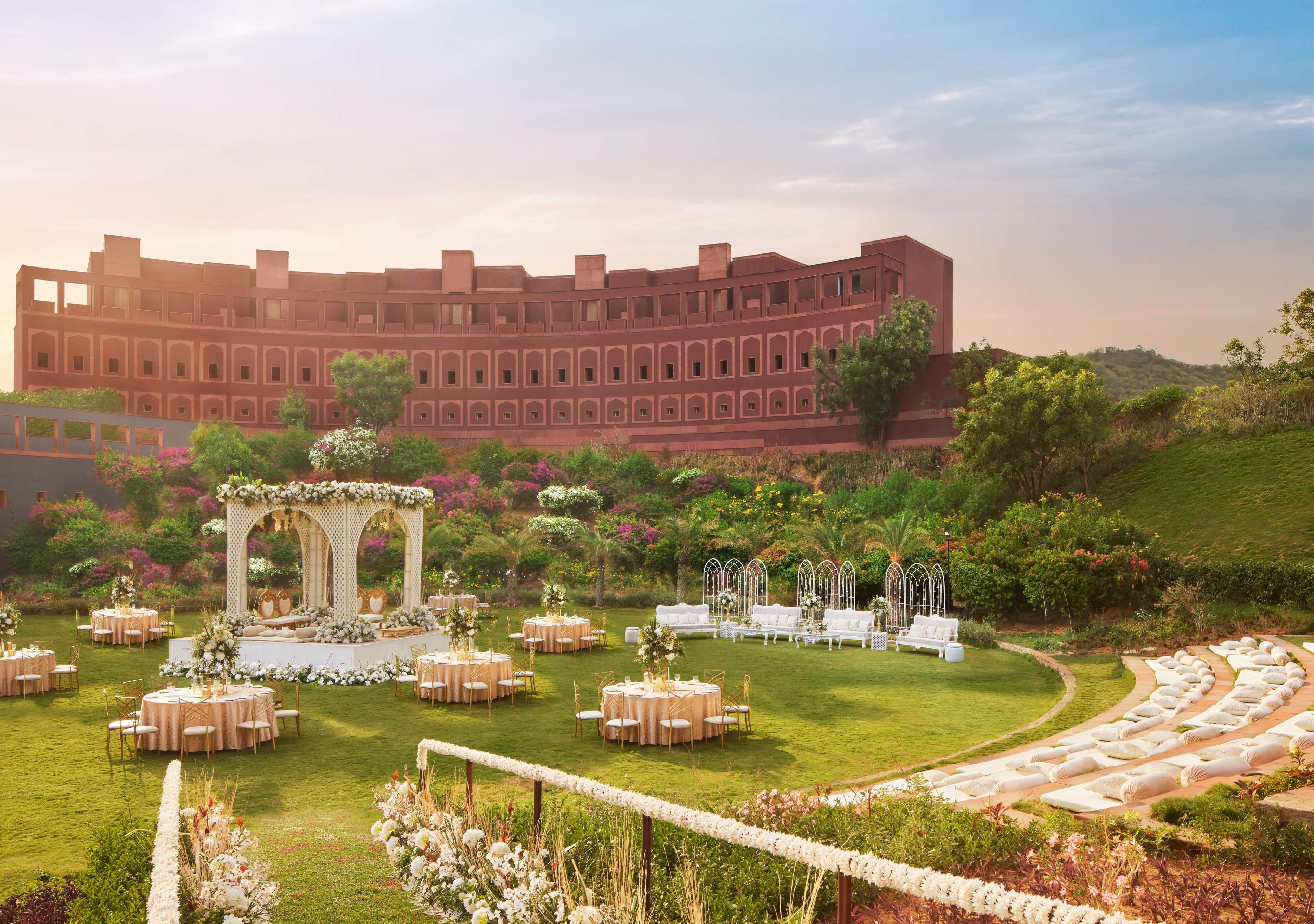 Taj Devi Ratn Resort & Spa